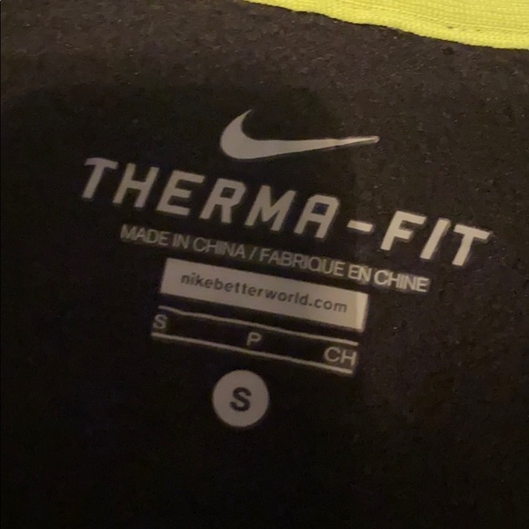 nike jacket - Picture 3 of 3